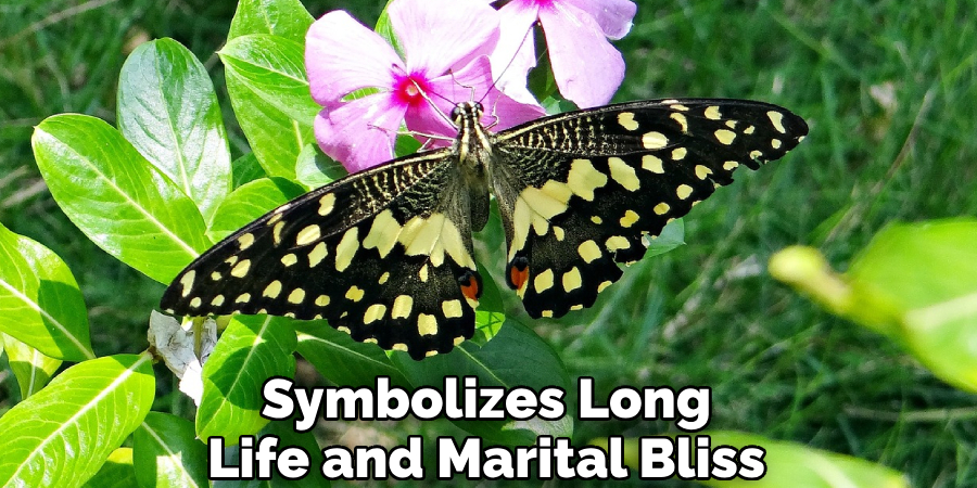 Symbolizes Long Life and Marital Bliss