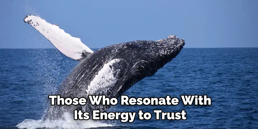 Inspires Those Who Resonate With
Its Energy to Trust Their Intuition